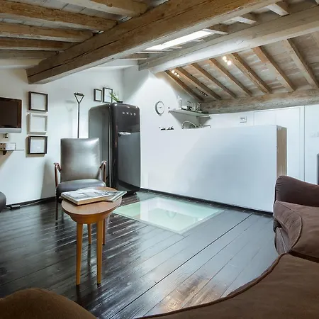 Florence-floroom Pavone
